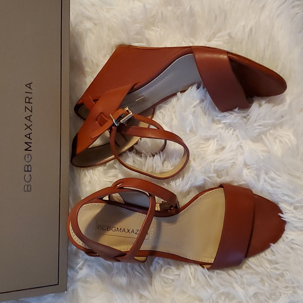 BCBGMazAzria Lennox Leather Wedge Sandals